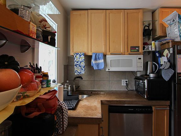 2nd image of 5864 & 5870 Ellsworth Ave