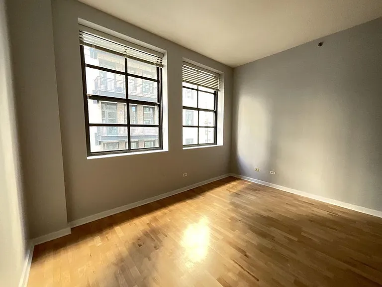 5 N Wabash Ave #1401 — Photo 26