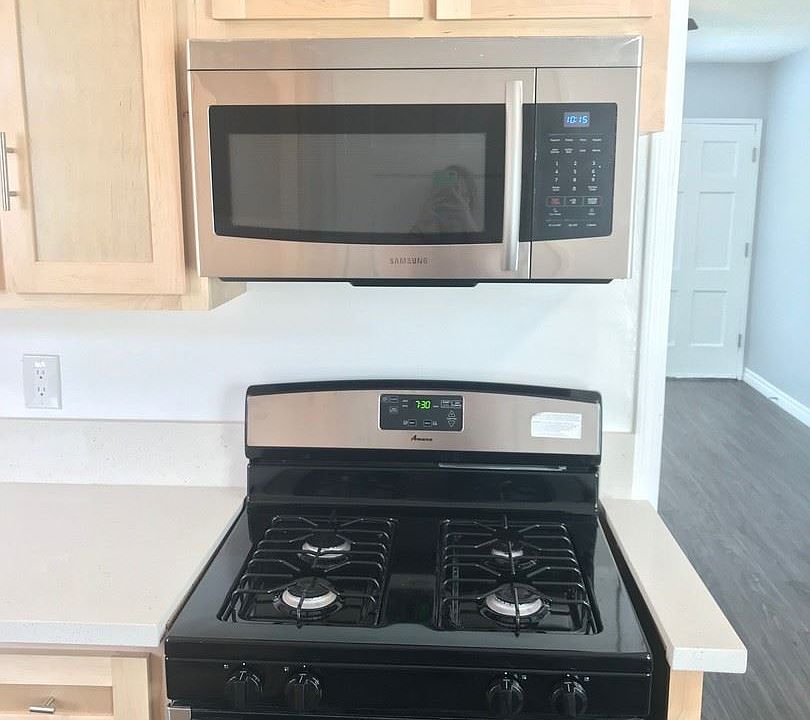 1st image of 15721 Brighton Ave APT B