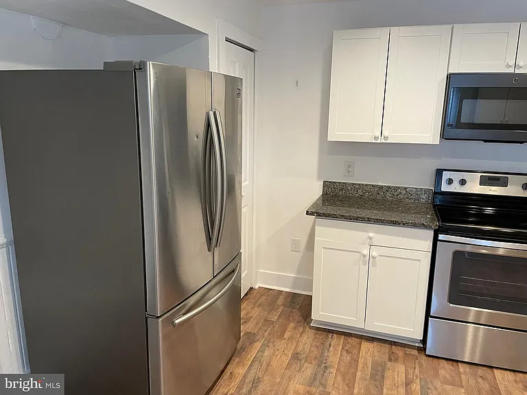 318 Highland Ave — Photo 5