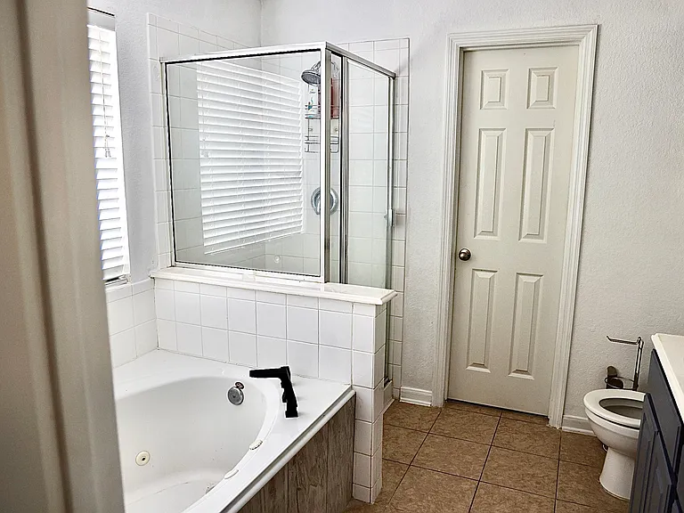 6426 Star Shadow Ln — Photo 15