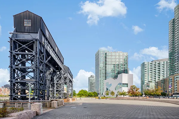 Rented by Compass | media 26