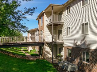 1712 4th Ave #1718-207, Plattsmouth, NE 68048