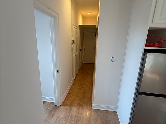 4th image of 2 Eldridge St APT 6