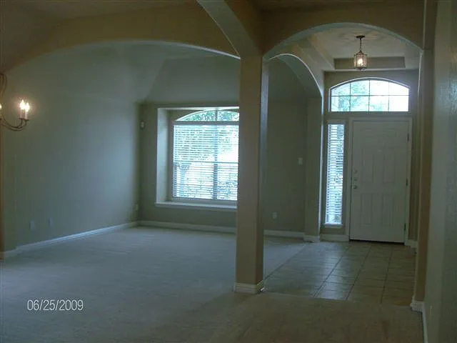 National Park Blvd. 2101 -- Mandy - 1 — Photo 2