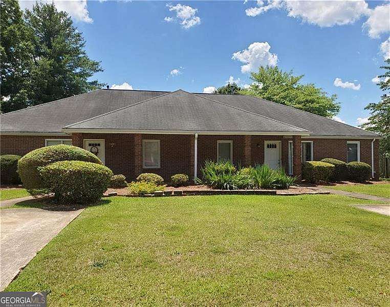 1st image of 2107 Fairway Ct SE