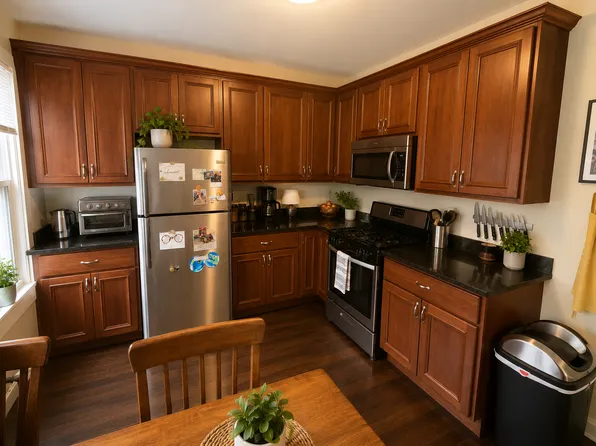 3231-33 N Booth St #2, Milwaukee, WI 53212