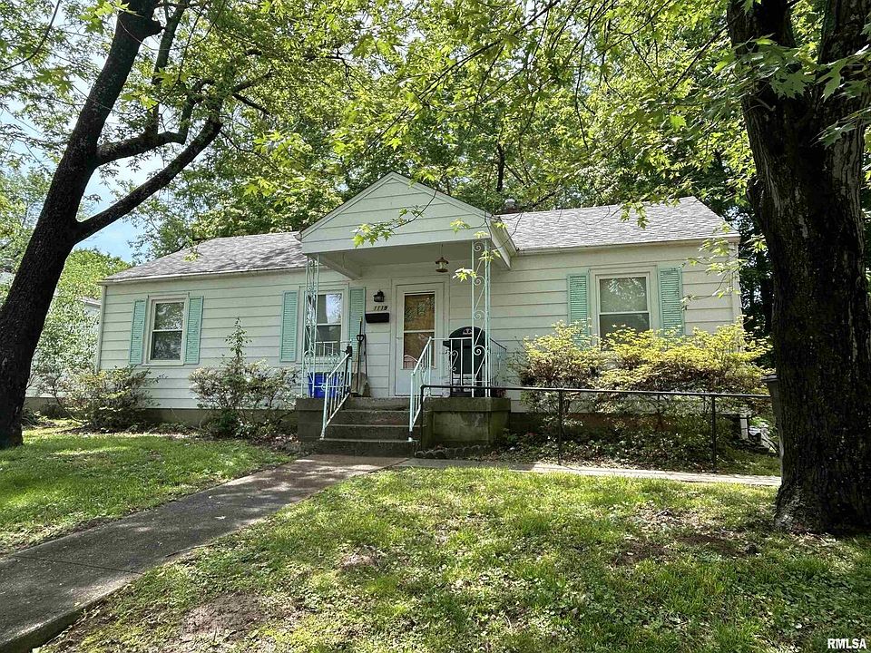 1st image of 1119 W Walkup Ave