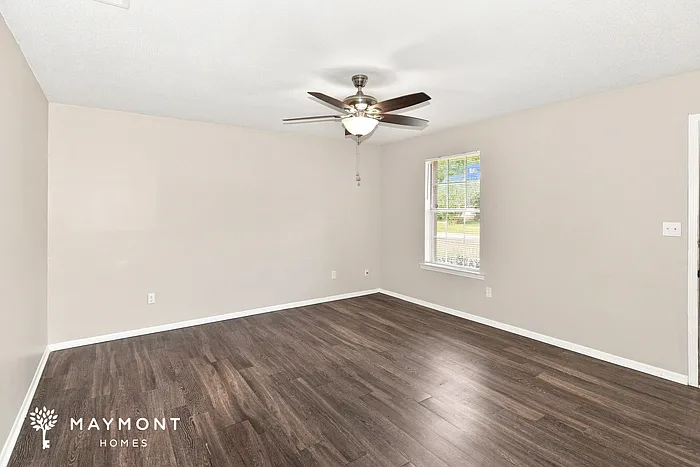 3 bed, 2.0 bath, 1160 sqft, $1,375 — Photo 3