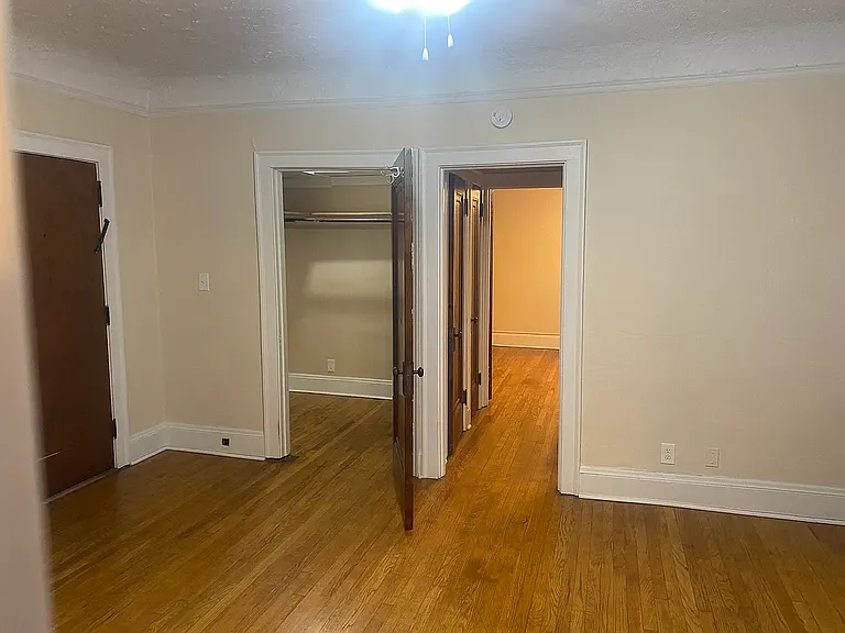 12039 Edgewater Dr #103 — Photo 7