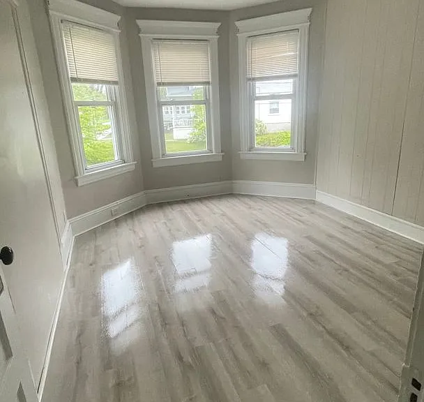 96 Nonotuck Ave — Photo 8