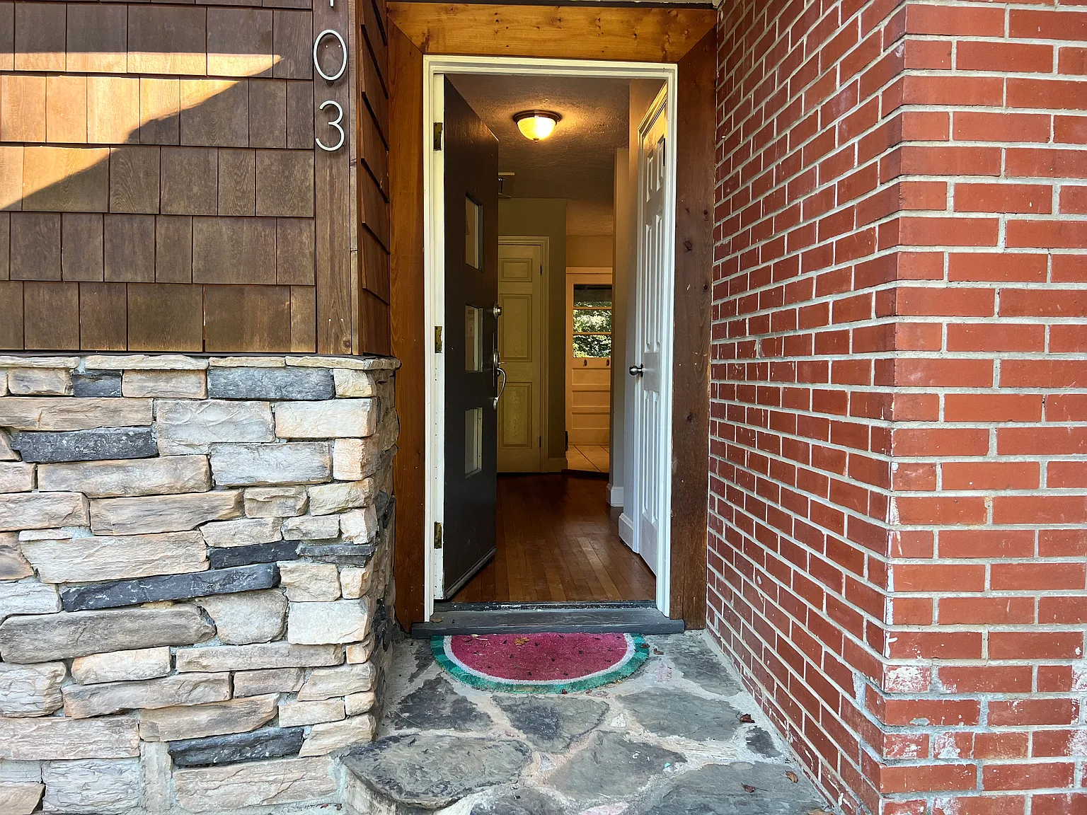 2 bed, 1094 sqft, $1,995 — Photo 2