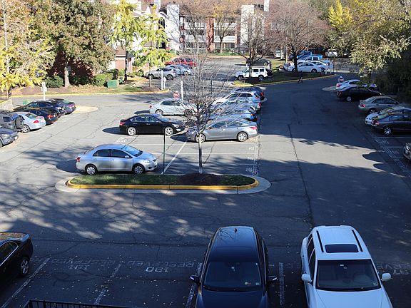 2nd image of 1539 Lincoln Way APT 203
