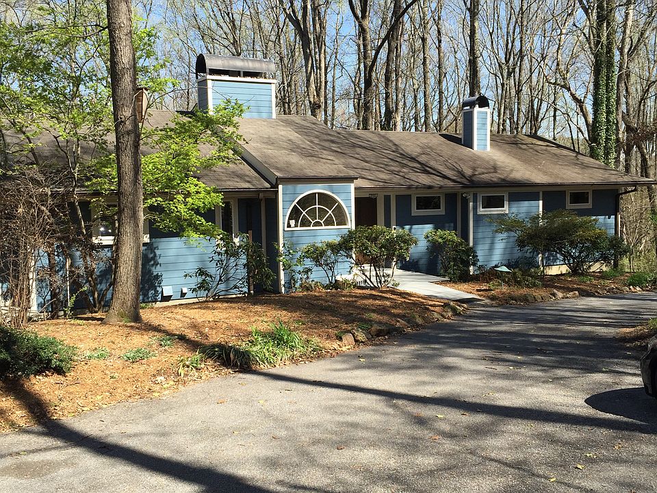 1st image of 1 Hiawatha Dr