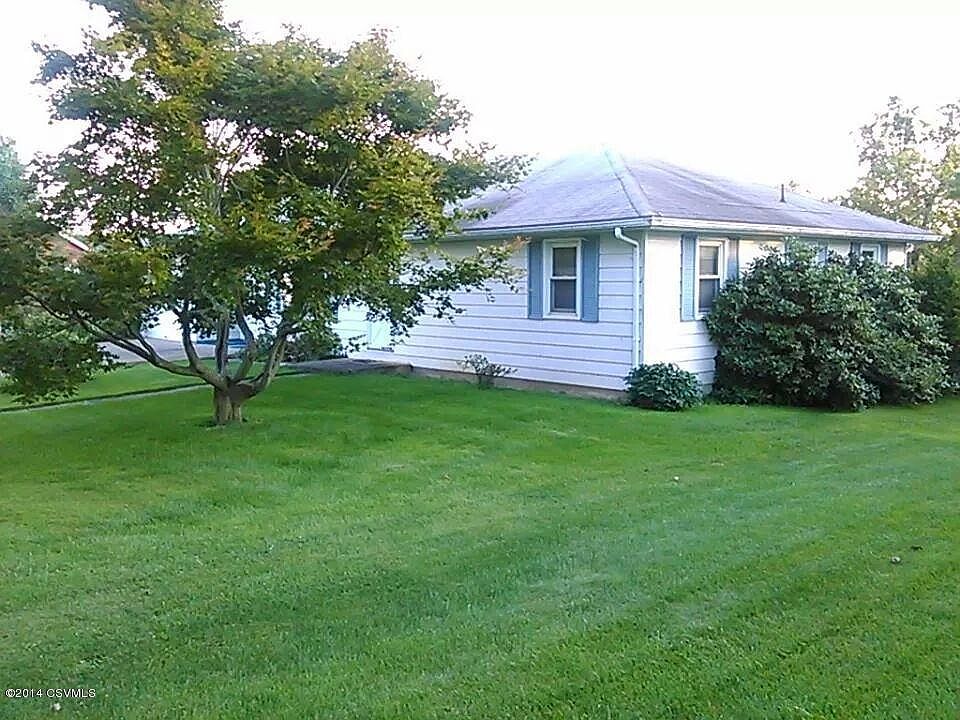 2nd image of 625 Plum St