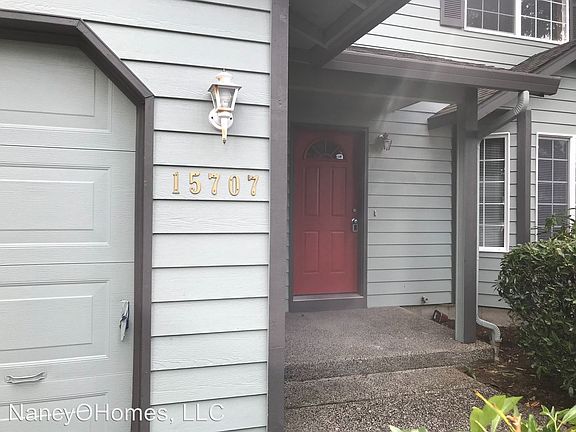2nd image of 15707 NE 12th St