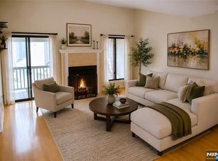 910 River Renaissance #C10, East Rutherford, NJ 07073