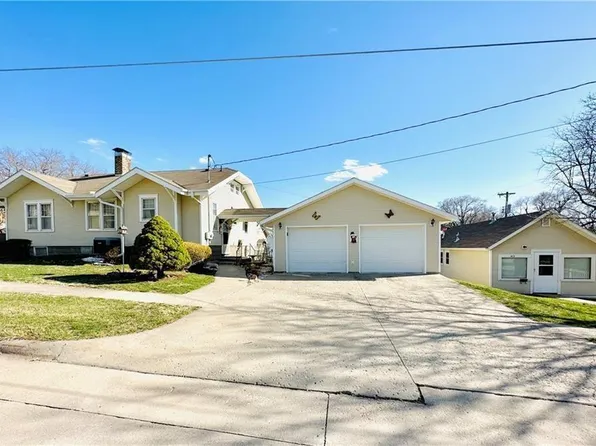 406 S Mulberry St, Maryville, MO 64468