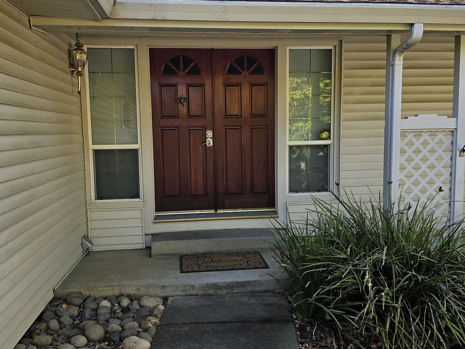 3 bed, 1066 sqft, $2,600 — Photo 2