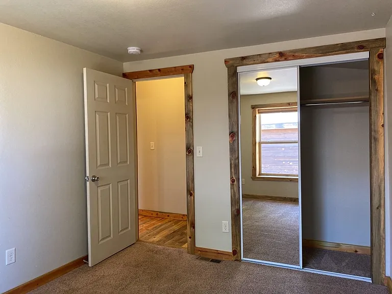 517 Endicott St — Photo 30