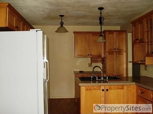 2nd image of 1265 Wellington Ct