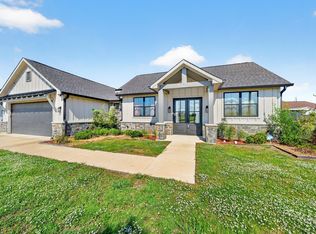 312 W James St, Mabank, TX 75147