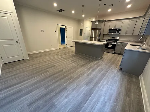 605 Broadway #102 Photo 1