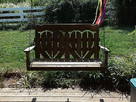 Vinyl fence ~not HD material