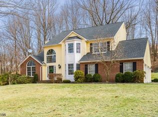 35 Carriage House Rd, Sparta, NJ 07871