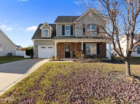 202 Ivy Stone Drive, Raeford, NC 28376