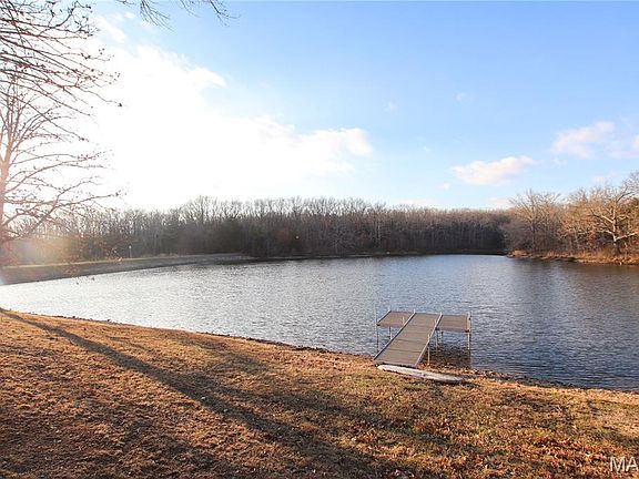 3rd image of 960 Hilltop Dr