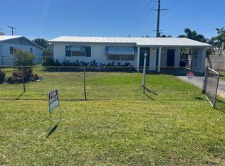 2468 SE Monroe St, Stuart, FL 34997