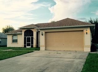 673 SE Strait Ave, Pt Saint Lucie, FL 34953
