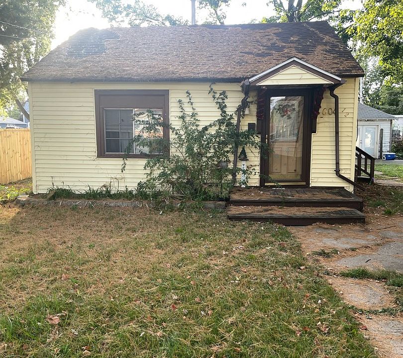 2nd image of 604 8th Ave