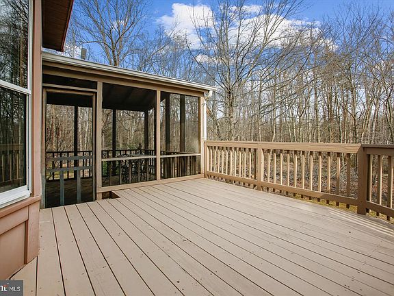 4th image of 5200 Chapel Gate Ct