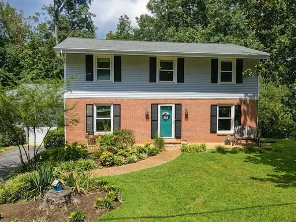 1208 Sherwood St, Paris, TN 38242