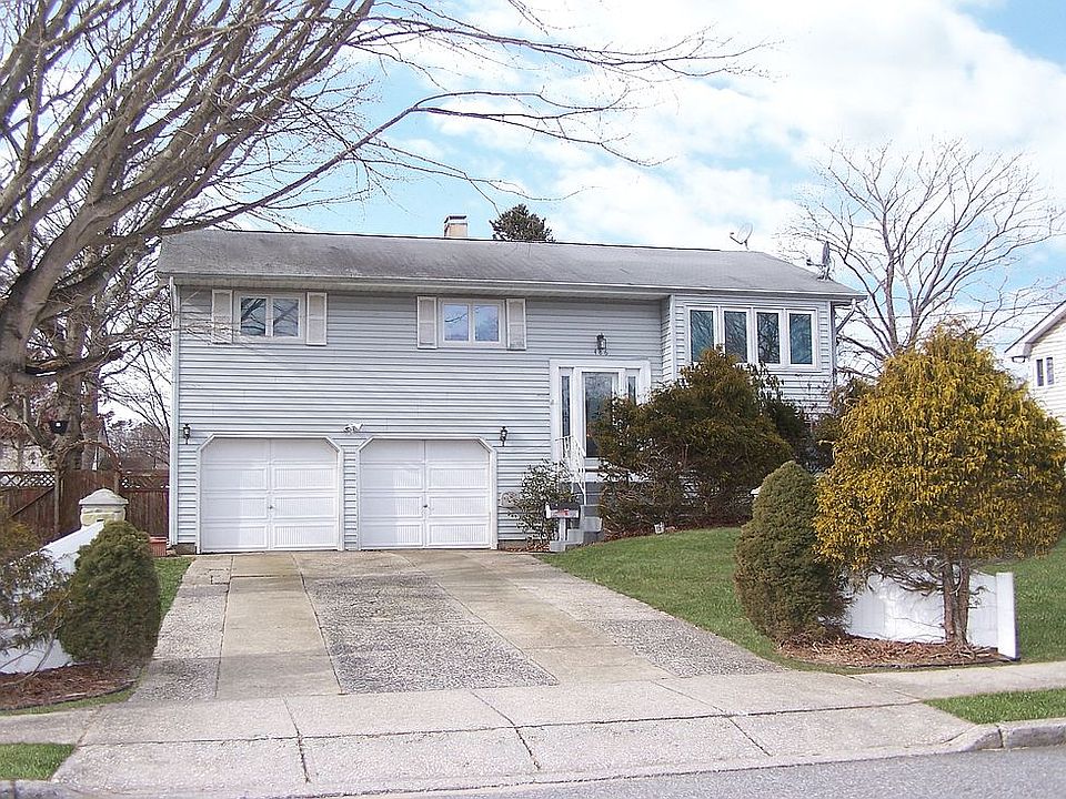 1st image of 486 Renee Dr