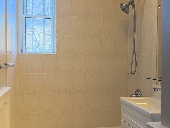 5th image of 3423 Avenue S Floor 2