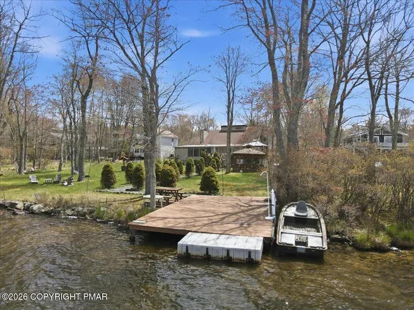 3204 Carobeth Dr, Tobyhanna, PA 18466