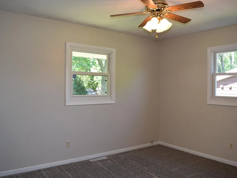2609 Hall Ct — Photo 24