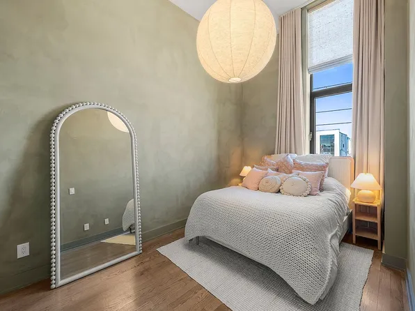 282 Nassau Ave APT 3A, Brooklyn, NY 11222