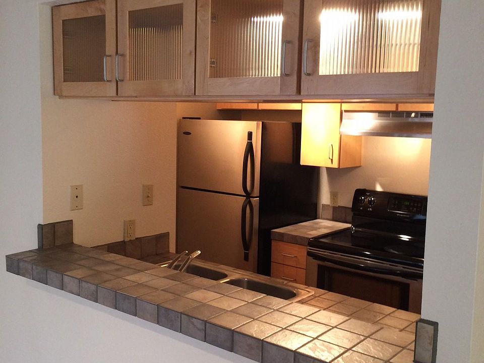1st image of 941 Calle Mejia APT 714