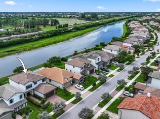 8851 Grand Prix Ln, Boynton Beach, FL 33472