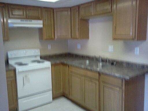 1st image of 415 N Rybolt Ave