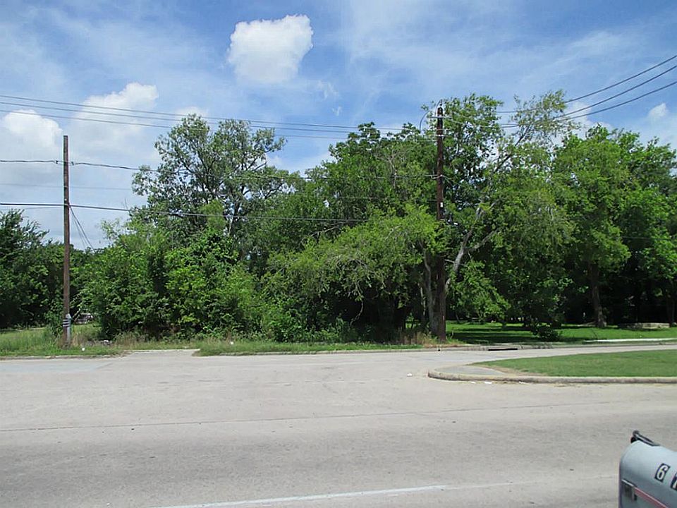 1st image of 6715 Lockwood Dr