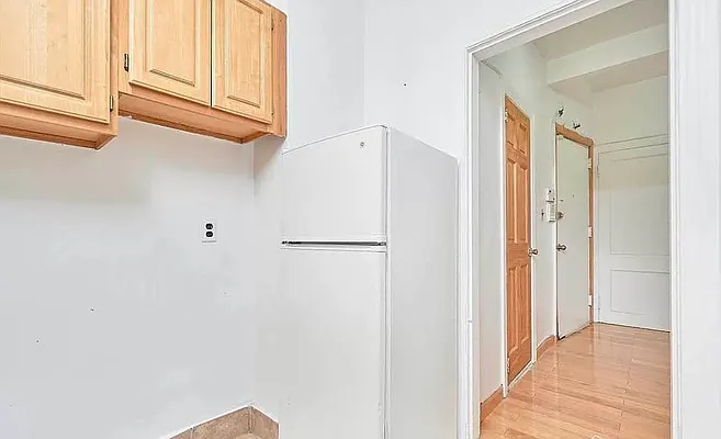 Rented by Compass | media 13