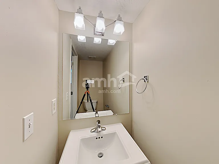 2649 W 2175 S — Photo 15