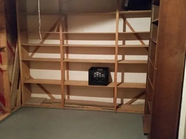 2292 Perkins Ct, Columbus, OH 43229