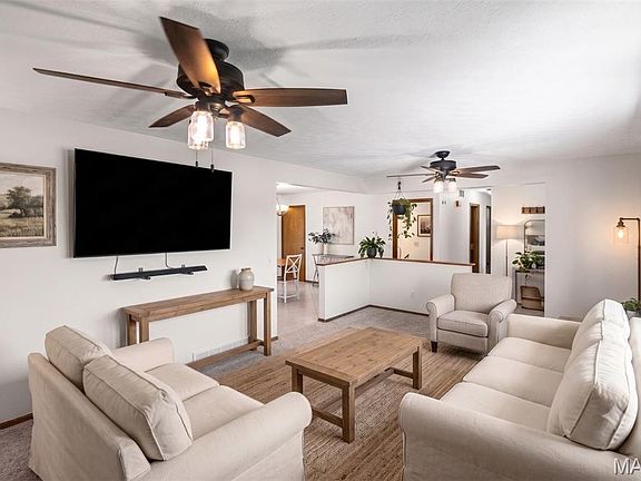 3rd image of 4734 Drda Ln