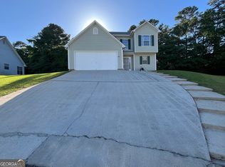 5627 Isleworth Ct, College Park, GA 30349